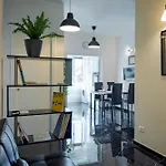 Style134 50 Meters From Metro A Lucio Sestio Station